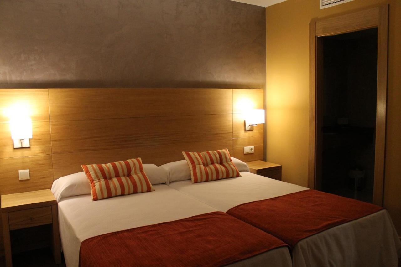 Hotel Carmen La Cala De Mijas Bagian luar foto
